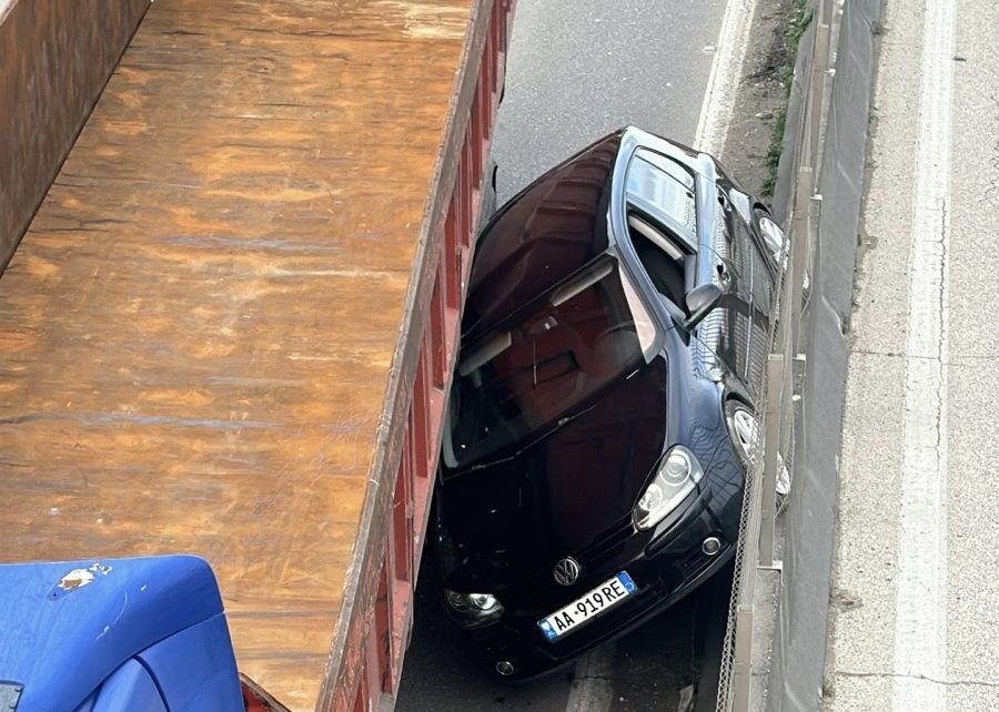 Aksident në autostradën Durrës-Tiranë