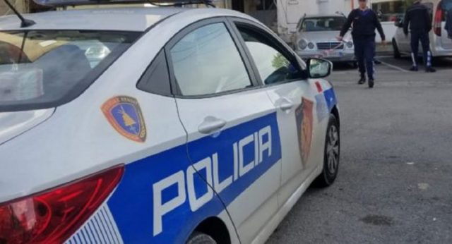 Katër vajza adoleshente konfliktohen me një 37-vjeçare