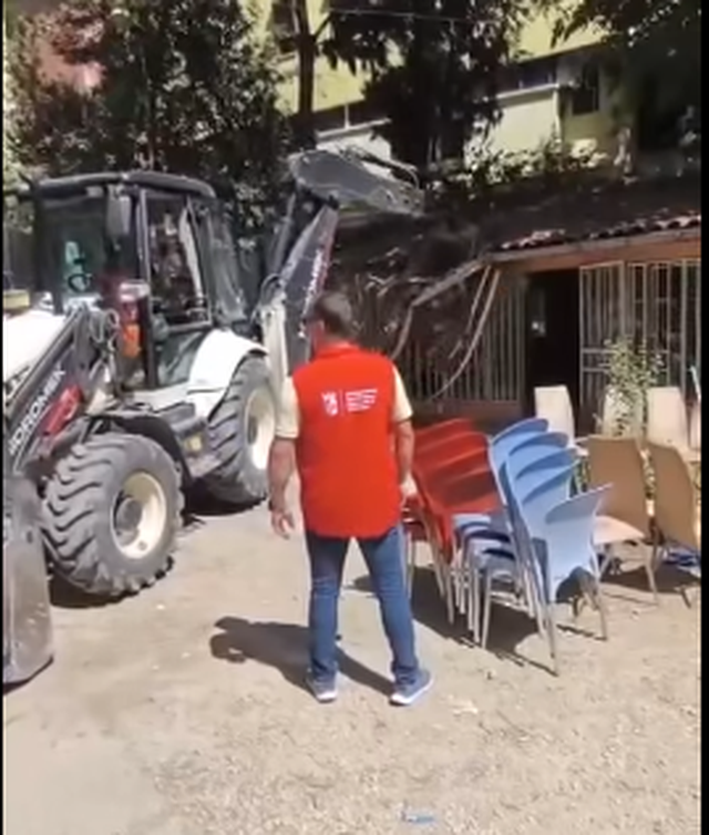 Lirimi i hapësirave publike, Rama paralajmëron edhe heqjen e karrigeve pas heqjes se tendave